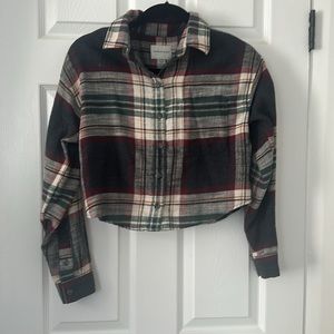 Cropped multicolor flannel. Size XS American Eagle.